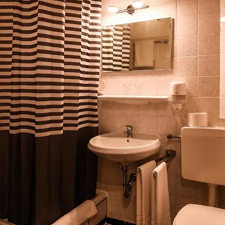 Seehotel Zur Post 테게른제