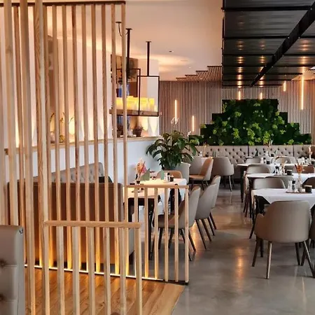 Seehotel Zur Post 3*